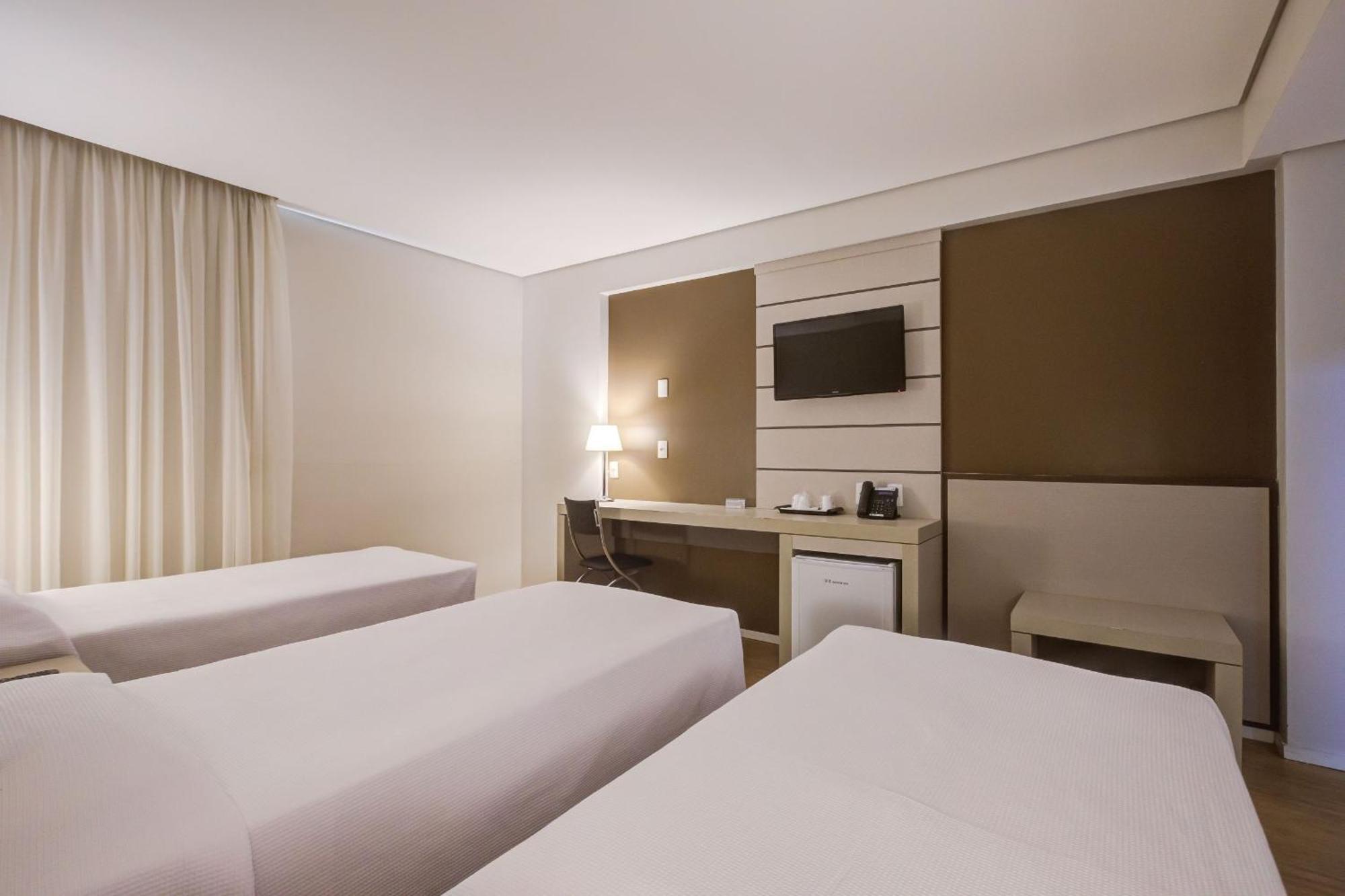 Viale Tower Hotel Фос ду Игуасу Екстериор снимка